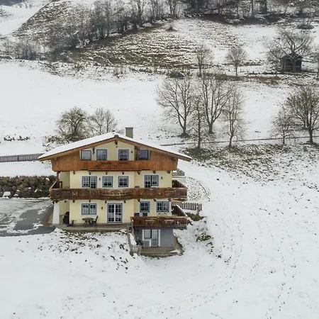 Sunnseitn Lägenhet Goldegg